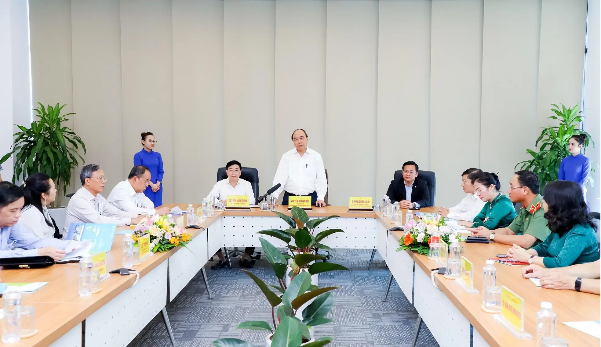 chu-tich-nuoc-nguyen-xuan-phuc chu tich nuoc nguyen xuan phuc